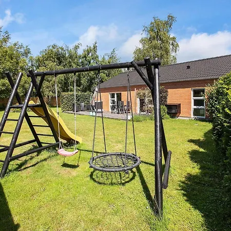 Feriehus 8 Person In Vaeggerlose