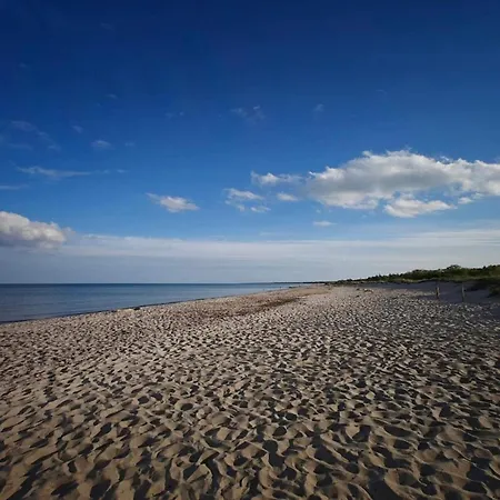 8 Person In Vaeggerlose Bøtø By
