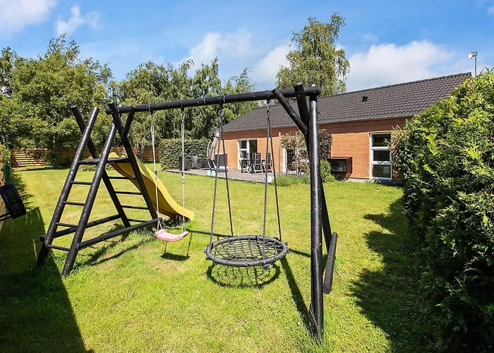 Feriehus 8 Person In Vaeggerlose